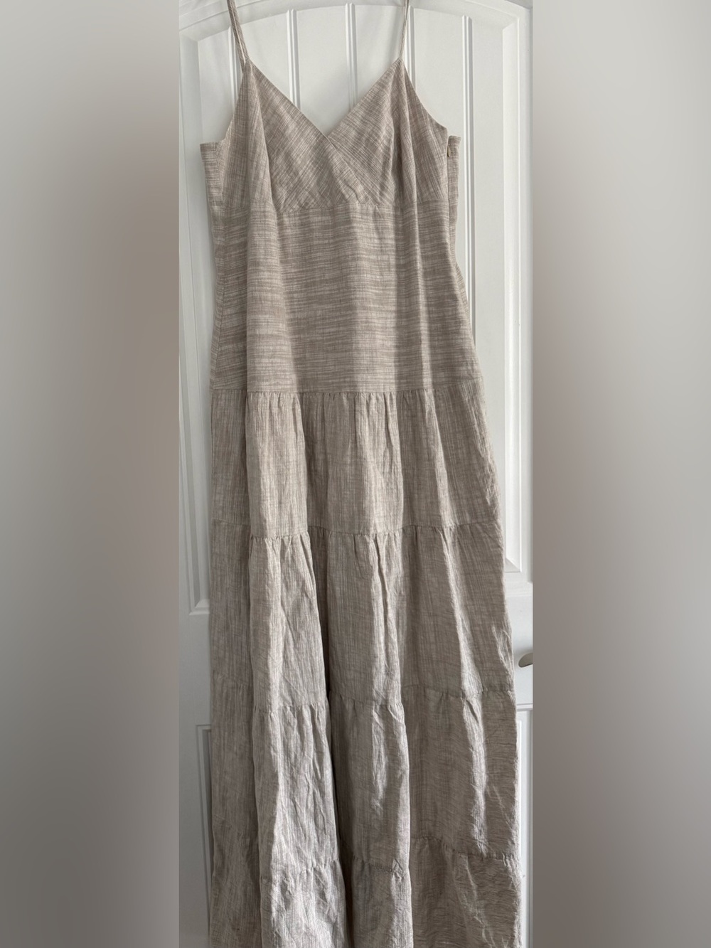 Banana Republic Beige Linen-Blend dress with tiered maxi for coastal summer vibe